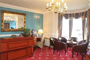 Hotel The Embassy